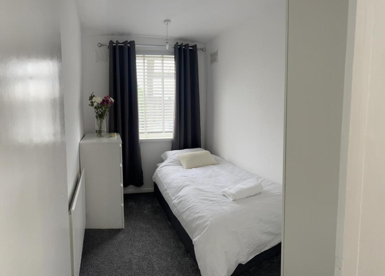 Crown Road Apartment Ситтингбурн Экстерьер фото