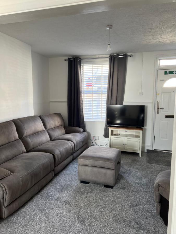 Crown Road Apartment Ситтингбурн Экстерьер фото